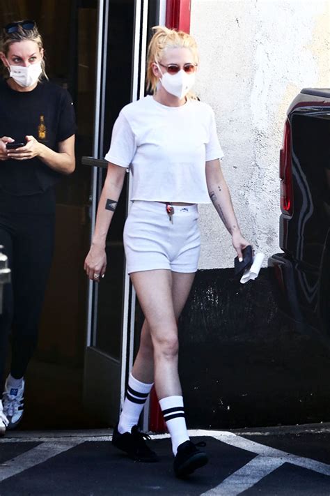 kristen stewart white shorts